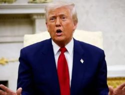 Donald Trump Ancam Kenakan Pajak Impor 25 Persen Untuk Apple, Kecuali IPhone Dibuat di AS