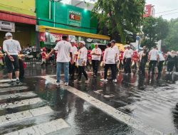 Pejabat Daerah Rela Basah Kuyup Dukung Jombang Culture Marching Competition 2025