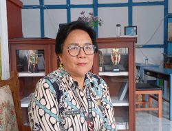 Nancy Tuelah: Dua Puluh Tahun Lebih Menjadi Guru, Menjadi Saksi Perubahan Dunia Pendidikan