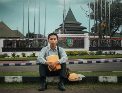 Menagih Janji “Satu Desa Satu Wirausaha” di Tengah Ribuan Sarjana Jombang yang Menunggu Antrean