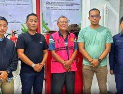 Pensiunan Guru Main “Kucing-kucingan” Selama 16 Tahun